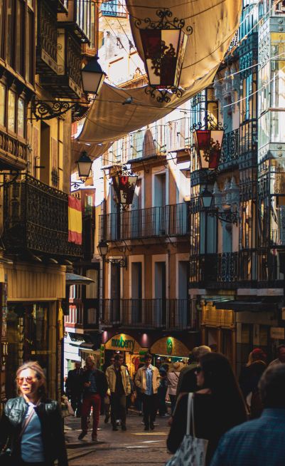 bryam-medeiros-llOA7JzvXhk-unsplash